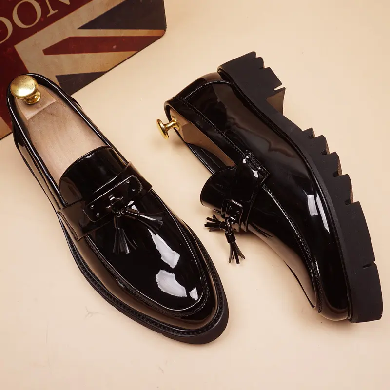 italian brand designer shoes for men luxury fashion patent leather tassels shoe black trendy platform loafers youth footwear man