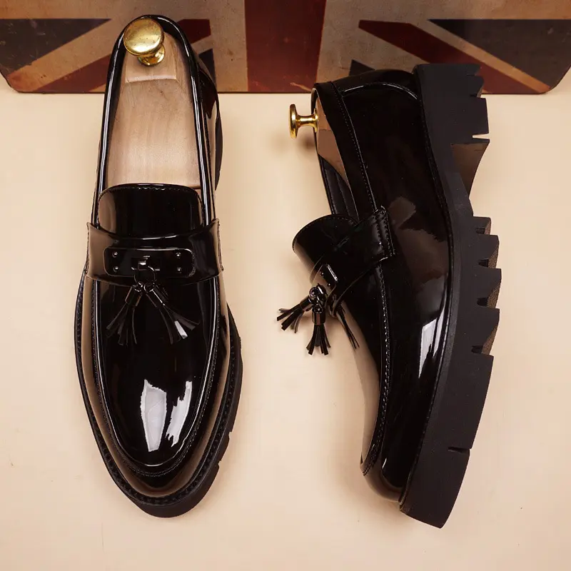 italian brand designer shoes for men luxury fashion patent leather tassels shoe black trendy platform loafers youth footwear man