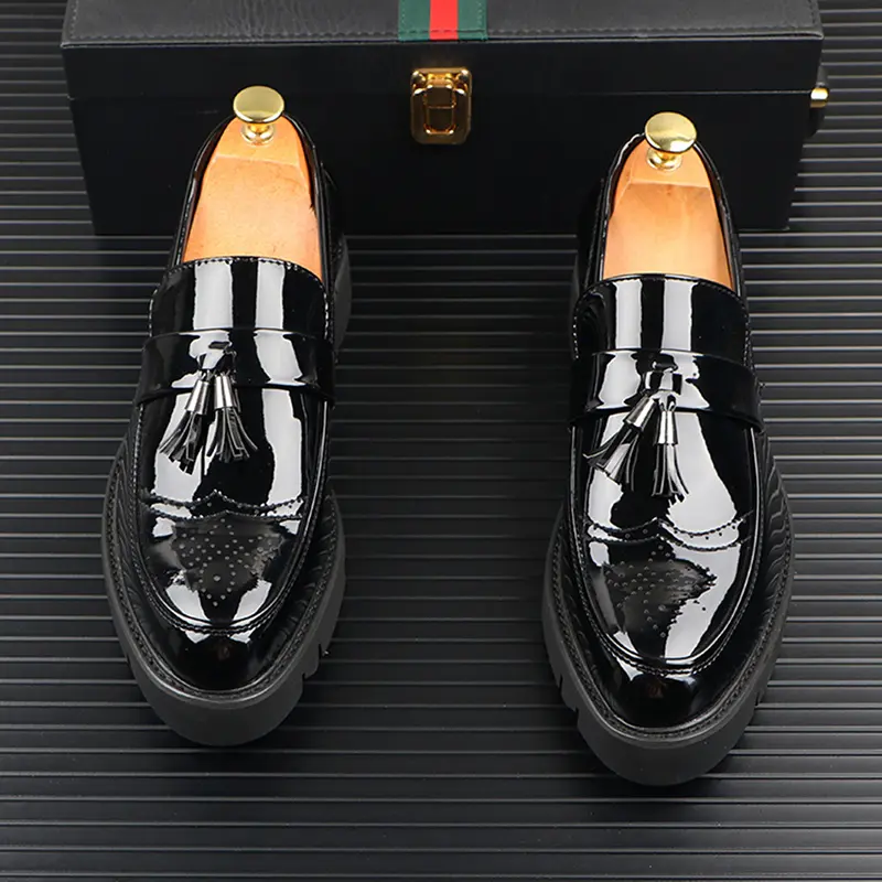 England style men fashion business wedding dress patent leather shoes slip-on carving brogue shoe platform loafers mans footwear