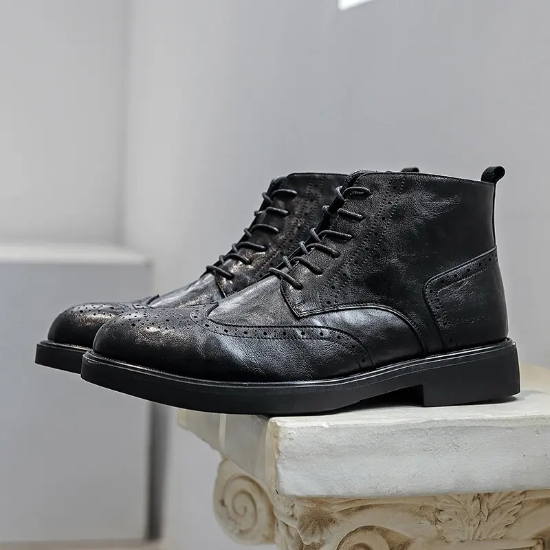 Fashion Vintage British Men Boots High Quality Dress Real Leather Ankle Boots Lace-up Brogue Shoes Autumn Winter Military Boots
