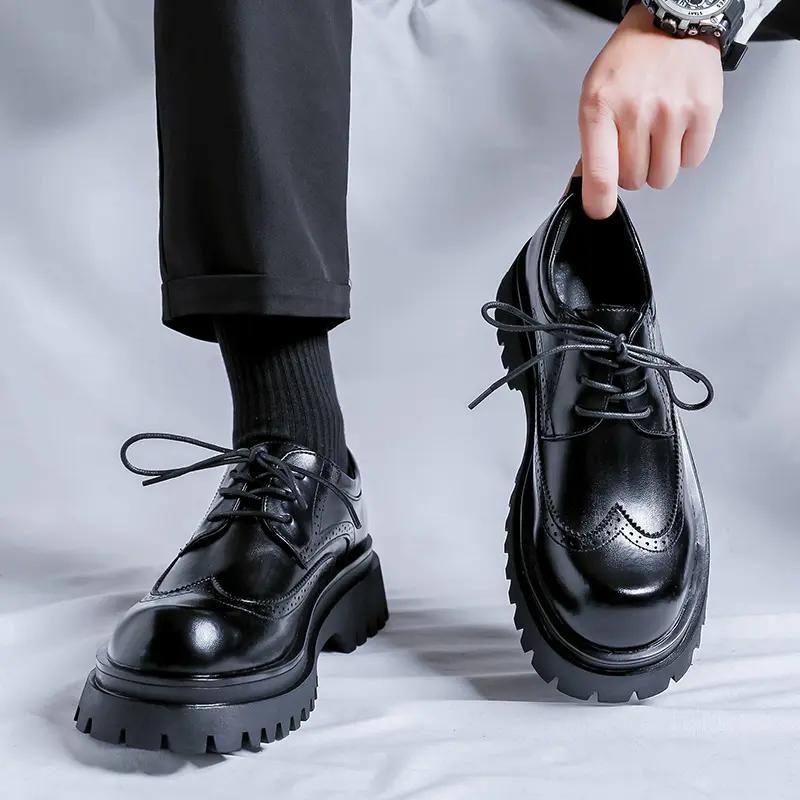 New Vintage British Men Casual Shoes Dress Loafers Breathable Height Increasing Luxury Designer Shoes Wedding Brogue Shoes