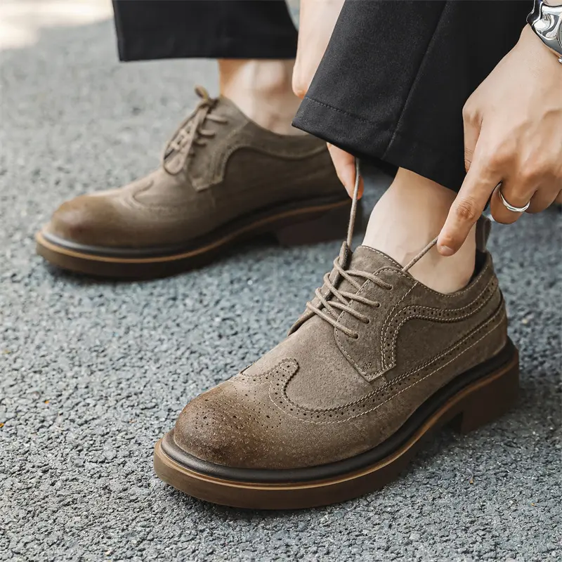 New Autumn Winter Luxury Men Brogue Leather Shoes Vintage British Breathable Height Increasing Tooling Dress Oxfords Sneakers