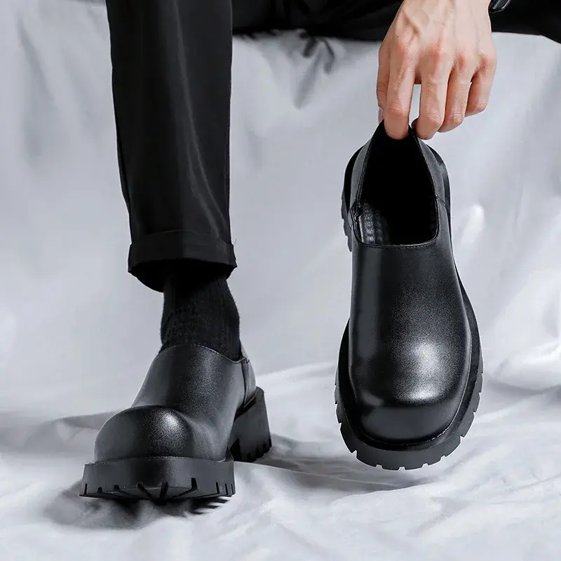 Casual Vintage British Men Black Leather Shoes Luxury Breathable Slip-On Height Increasing Dress Loafers Designer Shoes Wedding