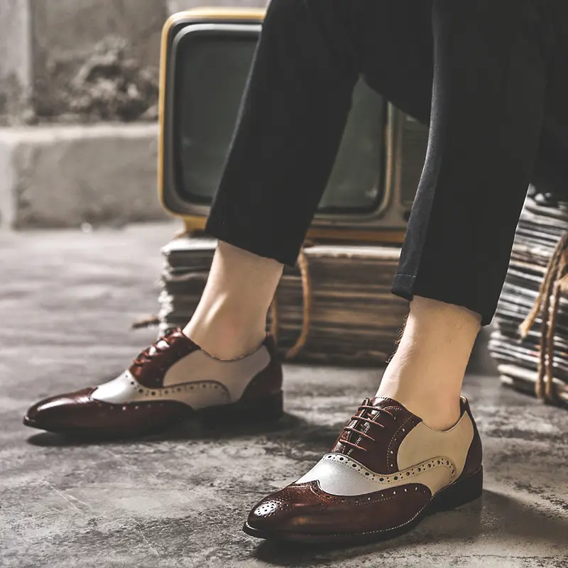 Yomior New Spring Summer Lace-Up Men Shoes Designer High Quality Vintage British Formal Dress Loafers Wedding Brogue Shoes Work