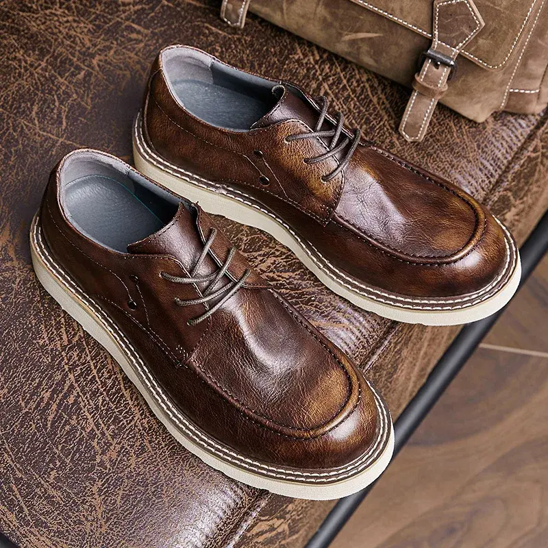 New British Men Dress Cow Leather Casual Shoes Vintage Top Quality Luxury Designer Men Outdoor Tooling Loafers Desert Boots