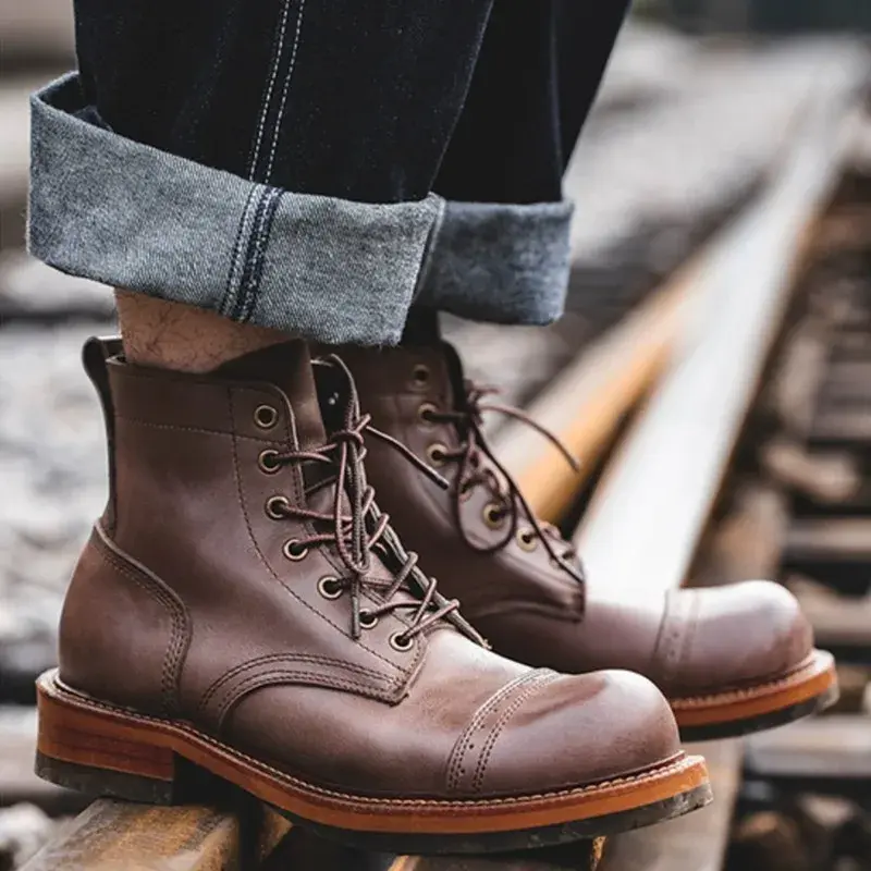 Top Quality Vintage Men Casual Shoes Handmade British Tooling Round Toe Wings Ankle Boots Desert Work Motorcycle Boots Platform