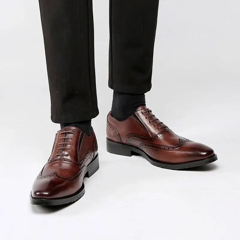 New Handmade Vintage British Men Casual Shoes Cow Leather Formal Dress Loafers Office Business Wedding Brogue Shoes Designer