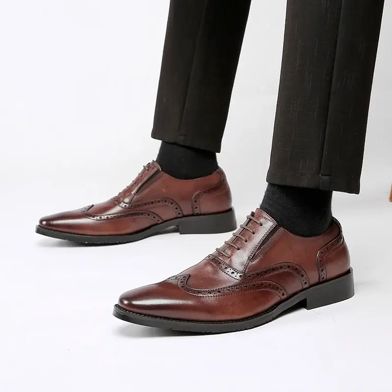 New Handmade Vintage British Men Casual Shoes Cow Leather Formal Dress Loafers Office Business Wedding Brogue Shoes Designer