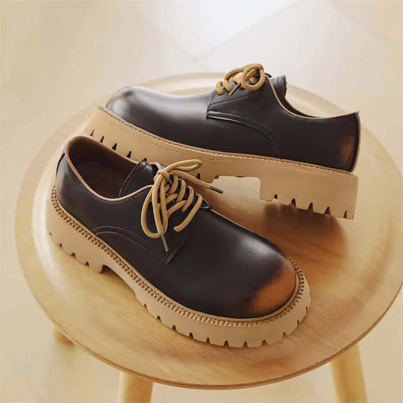 Autumn New Fashion Casual Men Leather Shoes Vintage British Breathable Height Increasing Business Loafers Luxury Designer Shoes