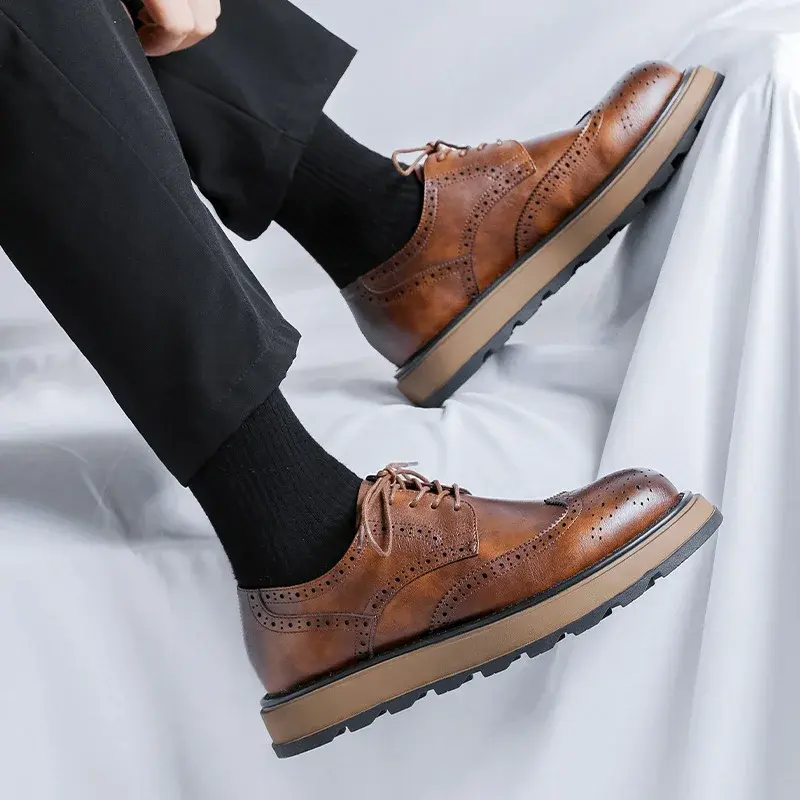 2025 Vintage British Men Casual Leather Shoes Spring Autumn Breathable Height Increasing Loafers Designer Shoes Men Brogue