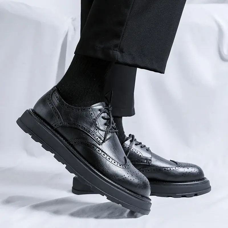2025 Vintage British Men Casual Leather Shoes Spring Autumn Breathable Height Increasing Loafers Designer Shoes Men Brogue