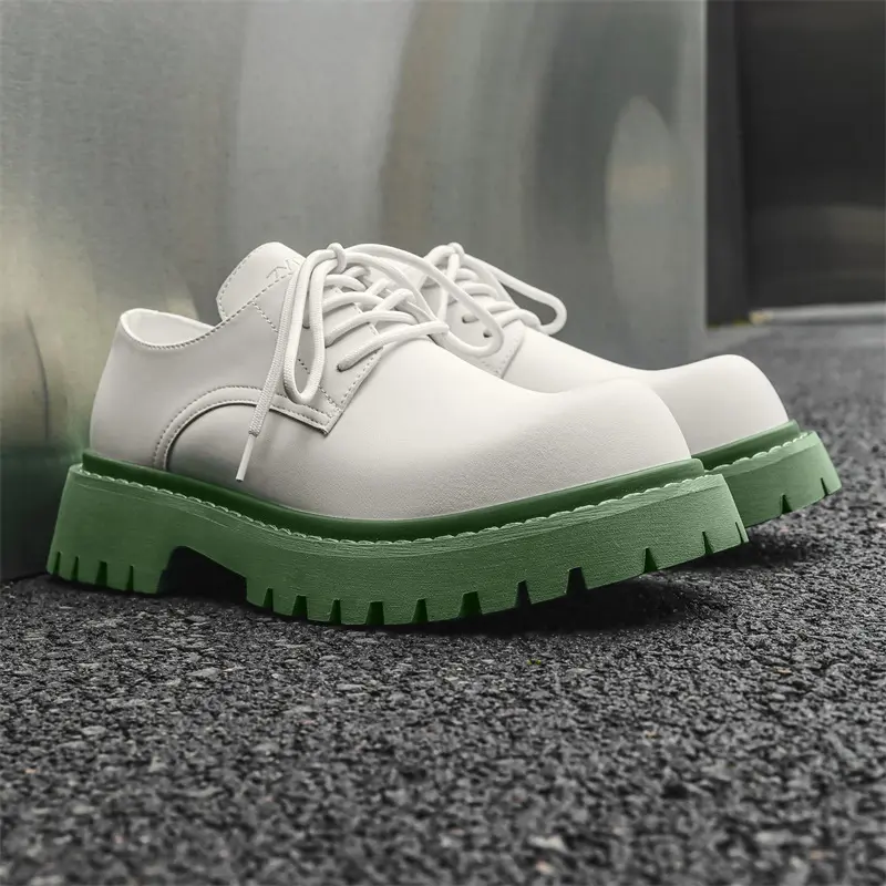 New Men Leather Shoes Vintage British Loafers Breathable Luxury Sneakers Outdoor Mens Casual Shoes Height Increasing Shoes