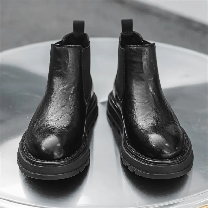 New Black Vintage British Men Casual Leather Shoes Dress Loafers Tooling Business Outdoor Work Shoes Ankle Boots Chelsea Boots