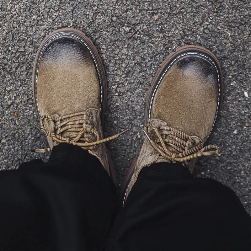 New Men Antumn Winter Vintage British Leather Shoes Outdoor Tooling Loafers Breathable Height Increasing Man Shoes Sneakers