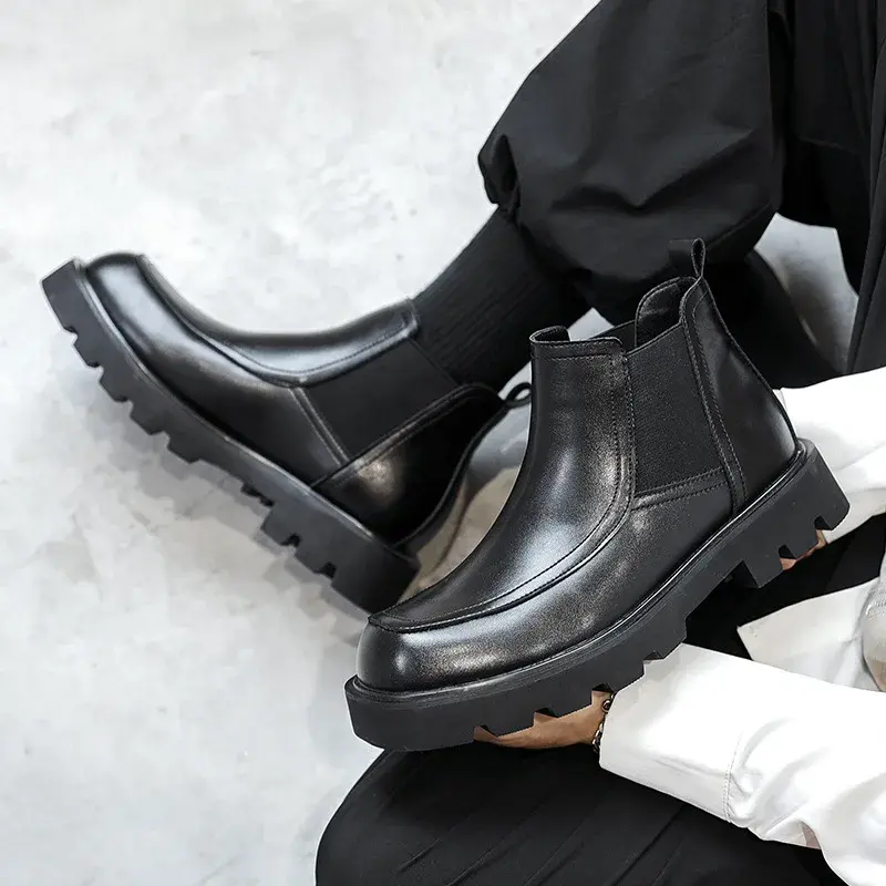 New Designer Autumn Winter Black Fashion Men Leather Shoes Vintage British Ankle Boots Round Toe Slip-On Business Chelsea Boots