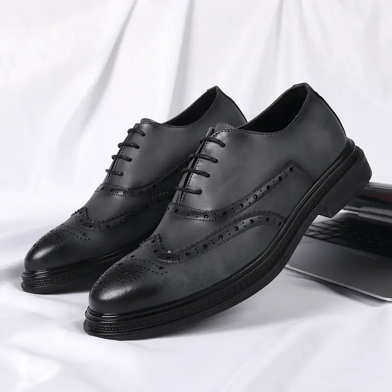New Spring Autumn Casual Men Shoes Formal Dress Leather Loafers Business Pointed Toe Brogue Shoes Wedding Oxfords Designer Shoes
