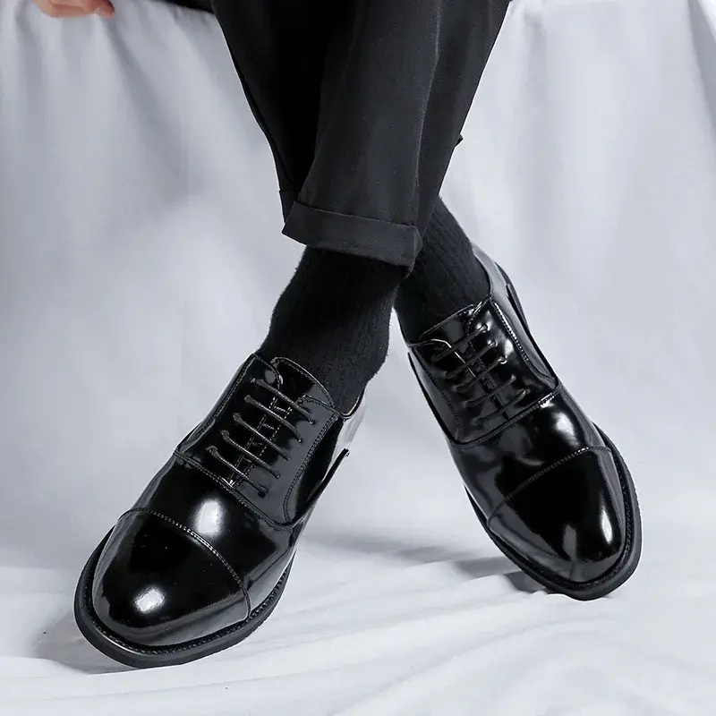New Luxury black Designer Shoes Men Vintage Dress Shoes Formal Business Leather Shoes Work Suit Wedding Oxfords Pointed Toe