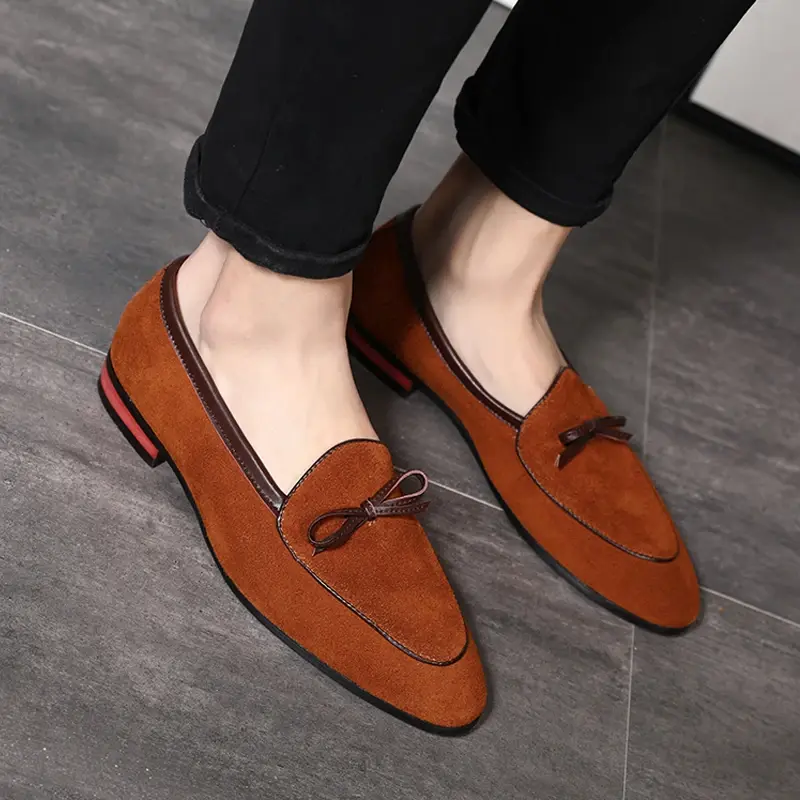 Real Cow Suede Men Formal Pointed Toe Loafers Vintage Casual Office Business Shoes Italian Wedding Dress Oxford Designer Shoes