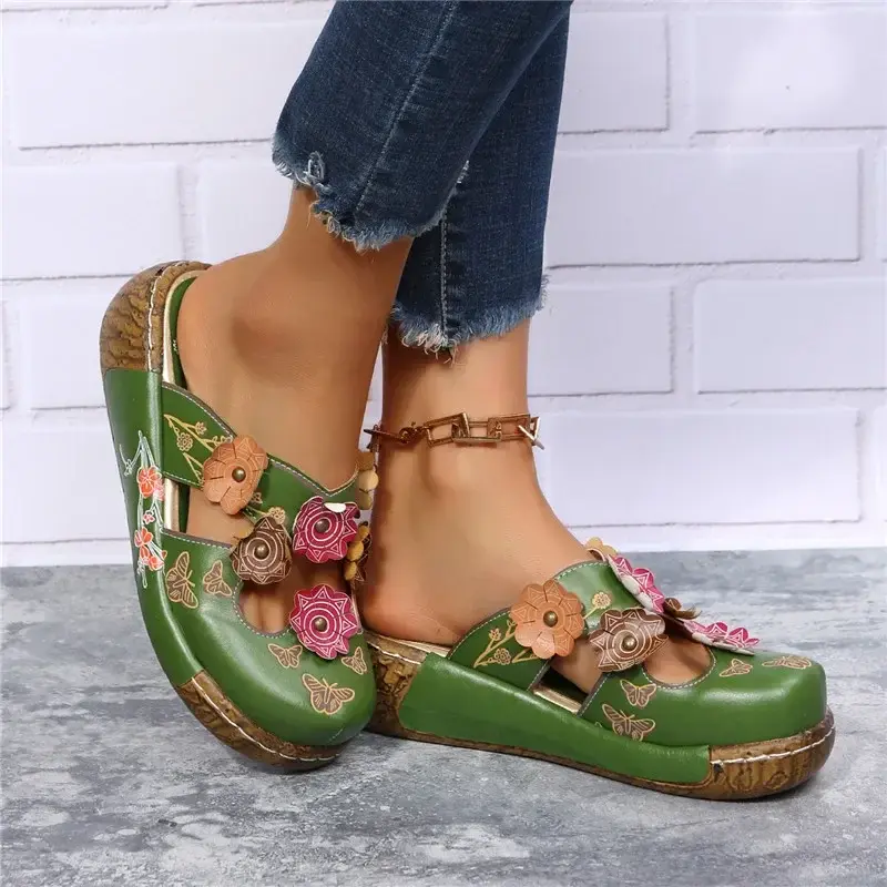 Summer Retro Plum Blossom Baotou Slippers Women's New Fashion Totem Thick Sole Anti Slip Sandals Outdoor Beach Flat Casual Shoes