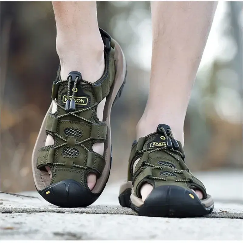 Sandals Summer New Men'sHollow Breathable Sandals Slippers Outdoor Baotou Beach Shoes Dad's Shoes Mens Shoes sandalias2024
