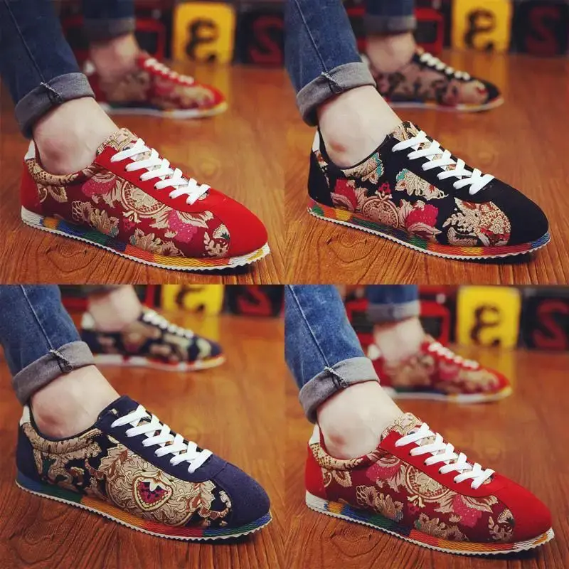 Graffiti Printed Men Suede Sneakers Red Running Shoes Men's Jogging Shoes Light Gym Trainers Men Flat Embroidery Shoes2024