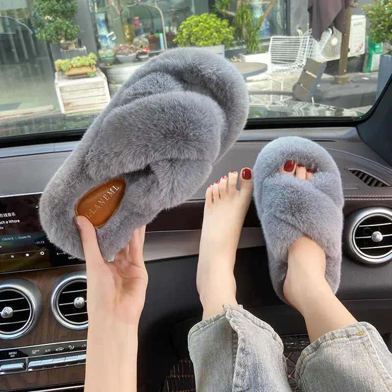 Chunky Platform Fur Slippers Women  Thick Bottom Furry Outdoor Slippers Woman Plus Size 42 Short Plush Designer Shoes 2024