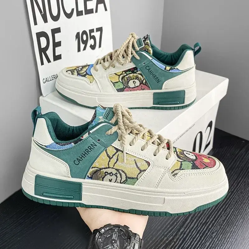 Men's Canvas Shoes New Platform Sneakers Trendy Lace-up Bear Skate Shoes  Men Street Versatile Casual Shoes Tenis Masculino