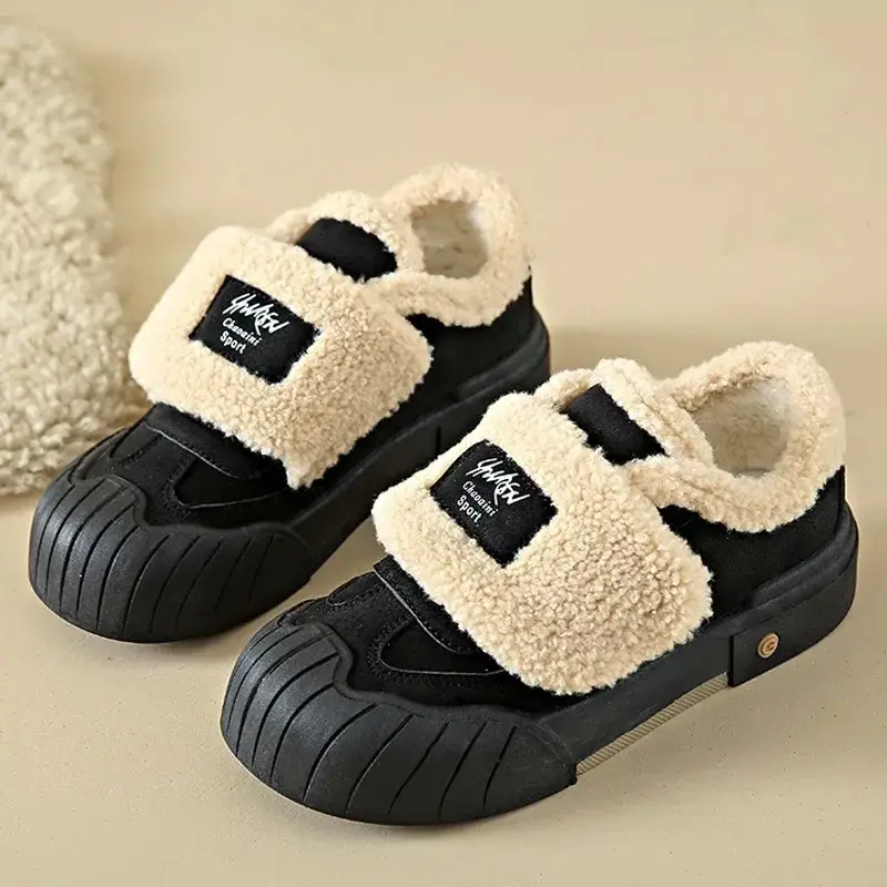 Women's Plush Board Shoes 2024 Winter Korean Edition Warm Student Cotton Shoes Lightweight Comfortable Sports Casual Shoes