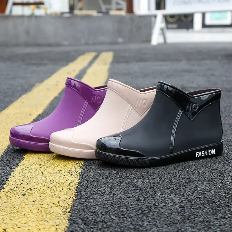 2023Shoes Women  Fashion Non Slip Waterproof Rain Boots Tube Rain Boots Boots for Women Waterproof Work Botas De Caza Espanolas