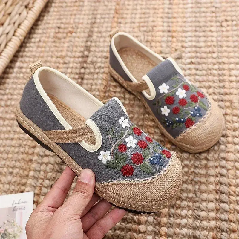 Women's Linen Canvas Shoes Retro Bohemian Slip-On Flat Comfortable Loafers Female Casual Embroidered Hemp Sole Sneakers