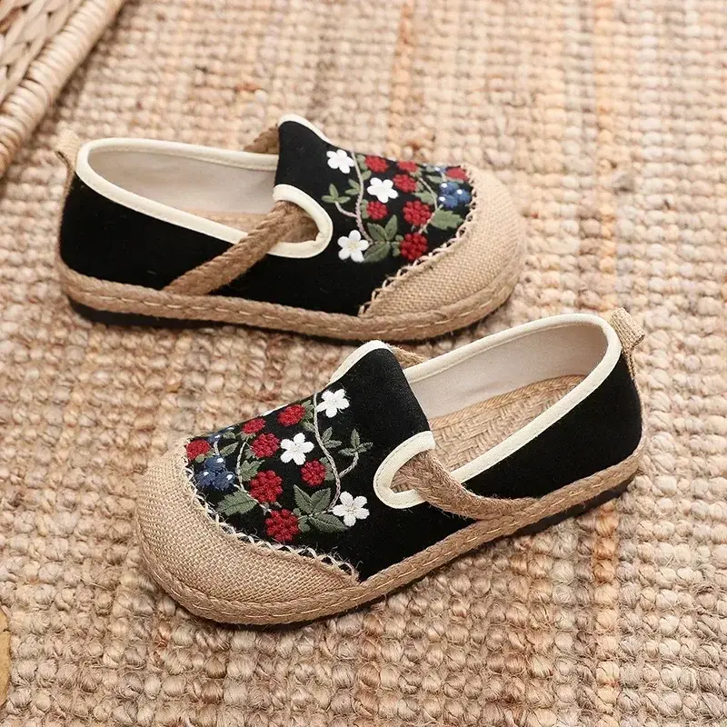 Women's Linen Canvas Shoes Retro Bohemian Slip-On Flat Comfortable Loafers Female Casual Embroidered Hemp Sole Sneakers