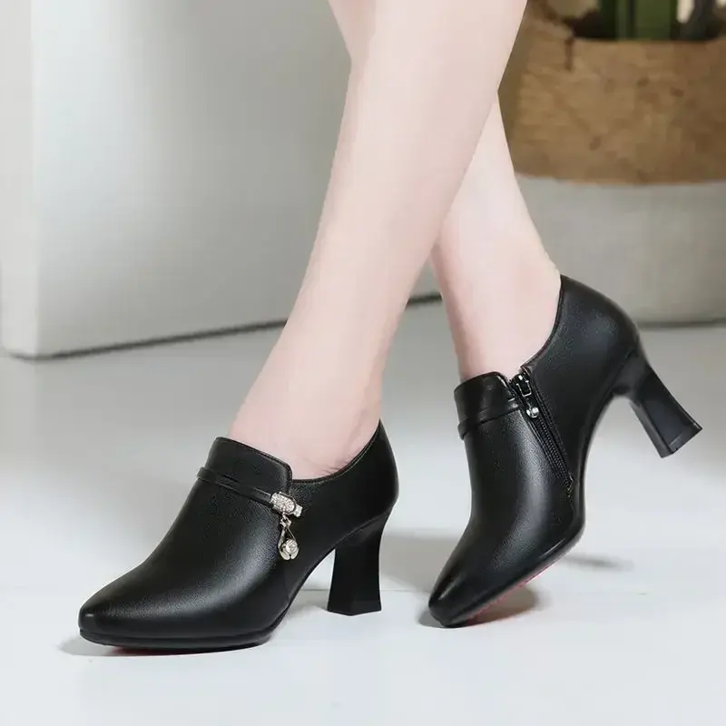 Women's Fashion Sweet High Quality Side Zipper Short Ankle Boots Classic Lady Brand Design Brown Black Retro Style 2024