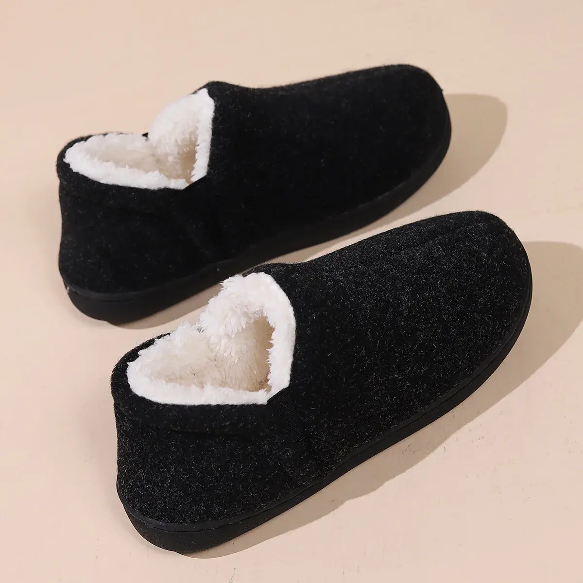 Women Thick Plush Non Slip Fluffy Shoes Women 2025 Winter New Comfort Plush Lined Cotton Shoes Woman Casual Warm Cotton Slippers