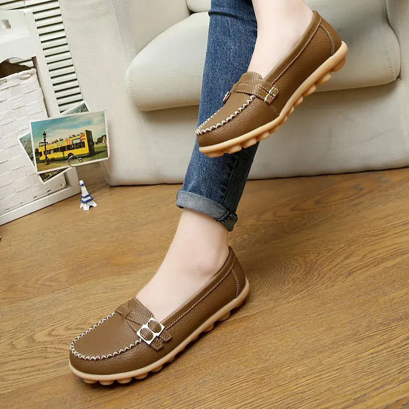 Spring and Summer Hollow Flat Mother Shoes Women Casual Shoes Simple White Wear-resistant Women  Sneakers