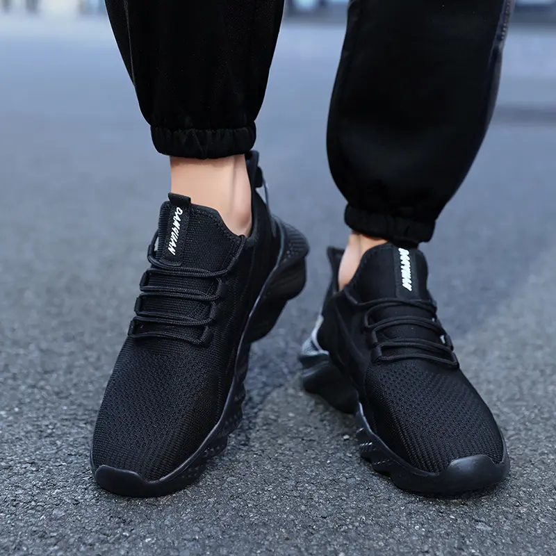 Women's and Men's Slip-Resistant Casual Shoes Durable Rubber Outsole Comfortable Cushioned Breathable Mesh Upper Sneakers