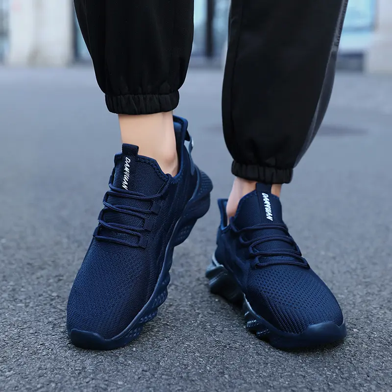 Women's and Men's Slip-Resistant Casual Shoes Durable Rubber Outsole Comfortable Cushioned Breathable Mesh Upper Sneakers