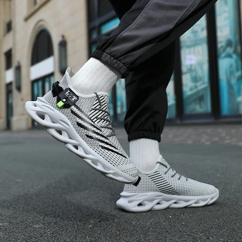Men's Height Increase Winter Running Shoes Thick Warm Walking Sneakers Comfortable Anti Slip Fashion Casual Shoes Size 39-46