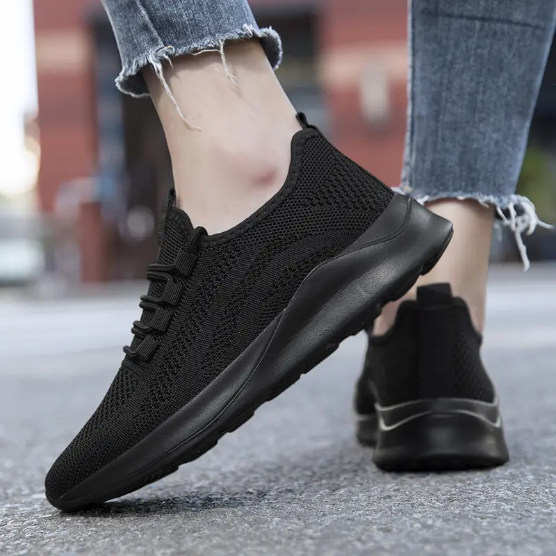 Fashion Women's Airy Casual Sneakers Lightweight Breathable Mesh Non-Slip Sole Comfort All-Day Wear Versatile for Stylish Casual