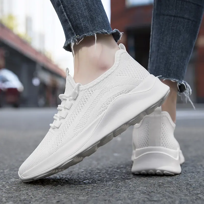 Fashion Women's Airy Casual Sneakers Lightweight Breathable Mesh Non-Slip Sole Comfort All-Day Wear Versatile for Stylish Casual