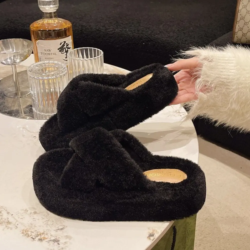 Home Furry Shoes for Women Wearing Outside 2024 New Spring and Autumn Fashion Outdoor Cross Thick Soled Plush Cotton Slippers