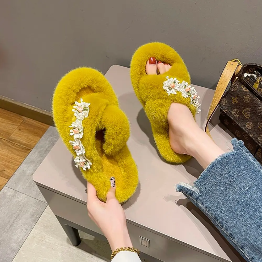 Women Fashion Warm Fluffy Slippers Cozy Faux Fur Cross Indoor Floor Slides Flat Soft Furry Ladies Female Celebrities Flip Flops