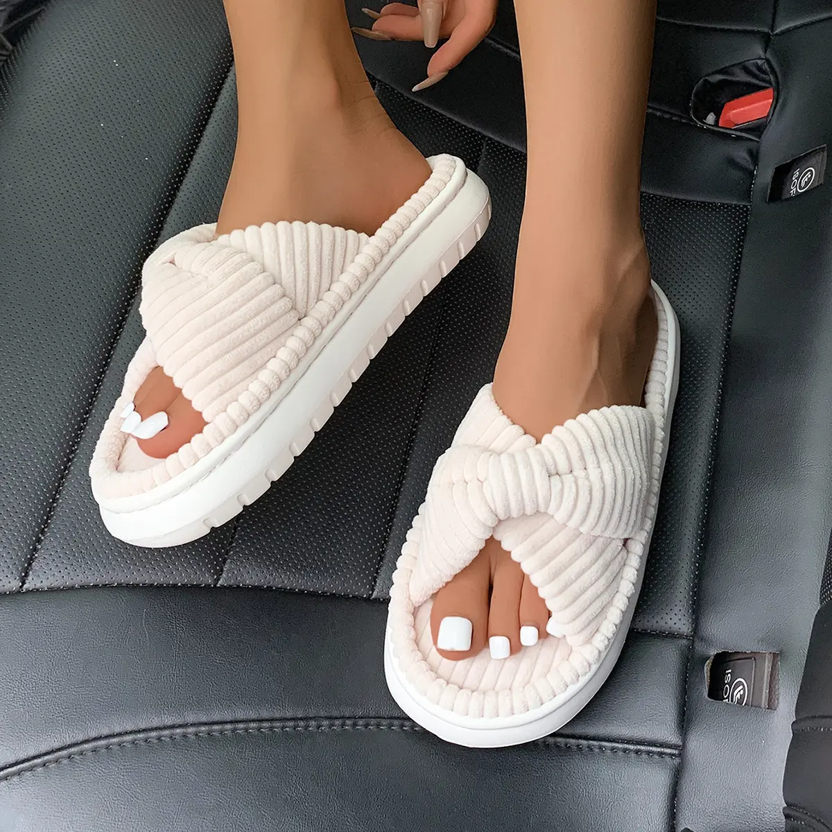 2024 Women's Autumn/Winter New Cotton Non Slip Home Slippers Warm Toe Cross Flat Bottom Slippers