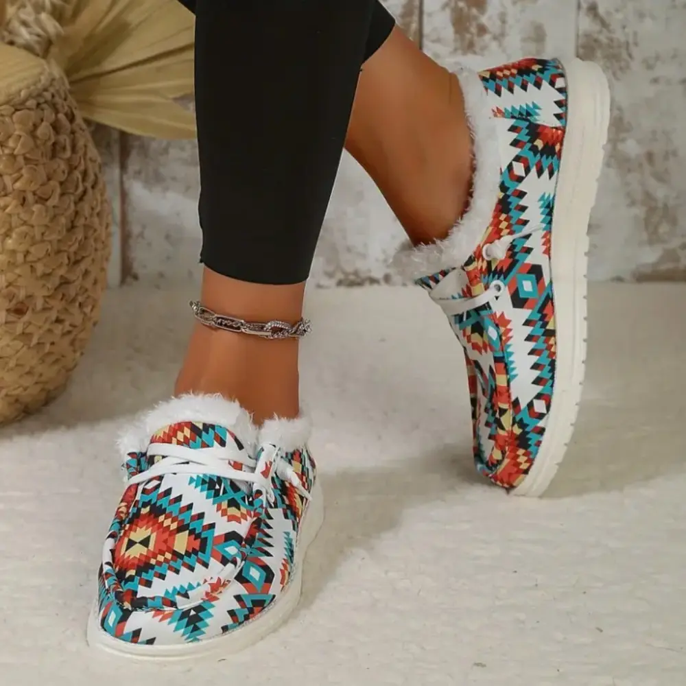 Women's Fashion Colorful Geometric Print Thickened Warm Snow Shoes Lightweight and Comfortable Outdoor Low Top Shoes