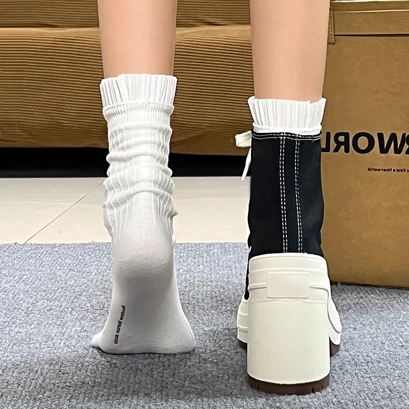 Women Canvas Shoes 2024 Spring/Summer New Student Sequins With Thick Bottom Flats Vulcanized Shoes Casual Running Sneakers