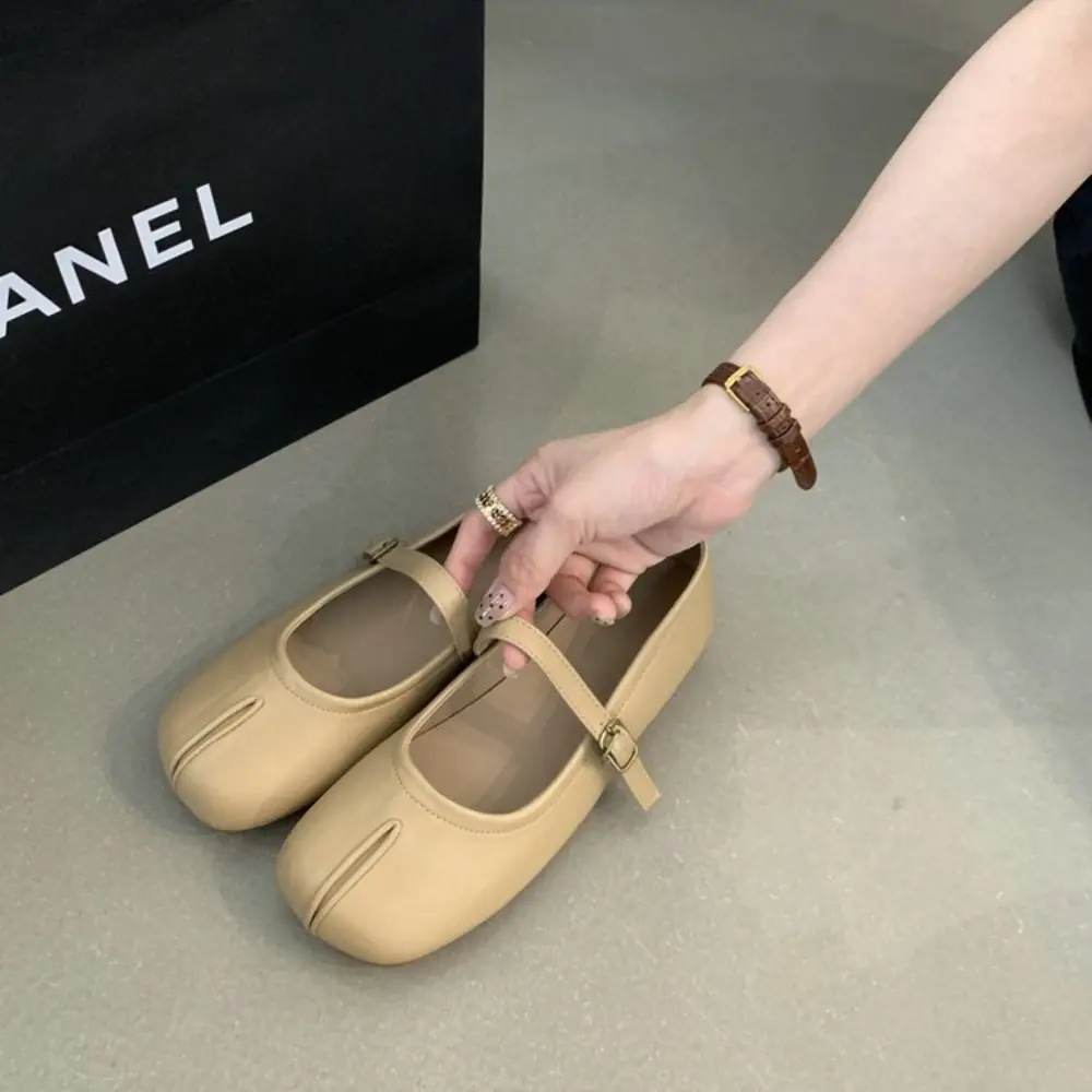 2024 Spring Women Sandals New Split Toe Mary Jane Flats Ladies Pumps Female Retro Vintage Girl Daily Novelty Solid Ninja Shoes
