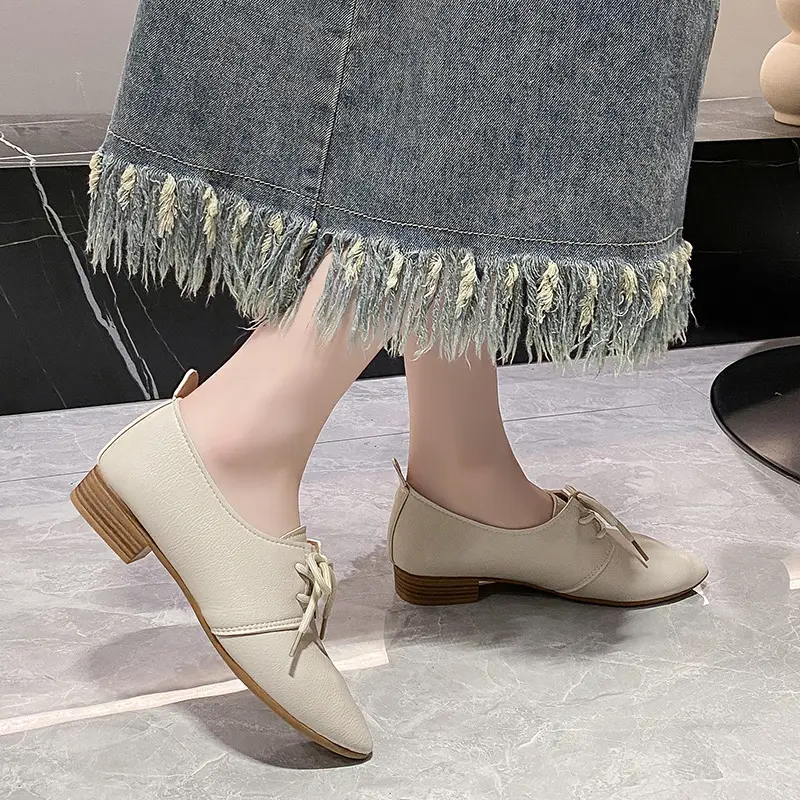British Style Women's Shoes  Autumn New Lace-up Small Leather Shoes Women All Flat Pointed Female Soft Soles Large Size Shoes