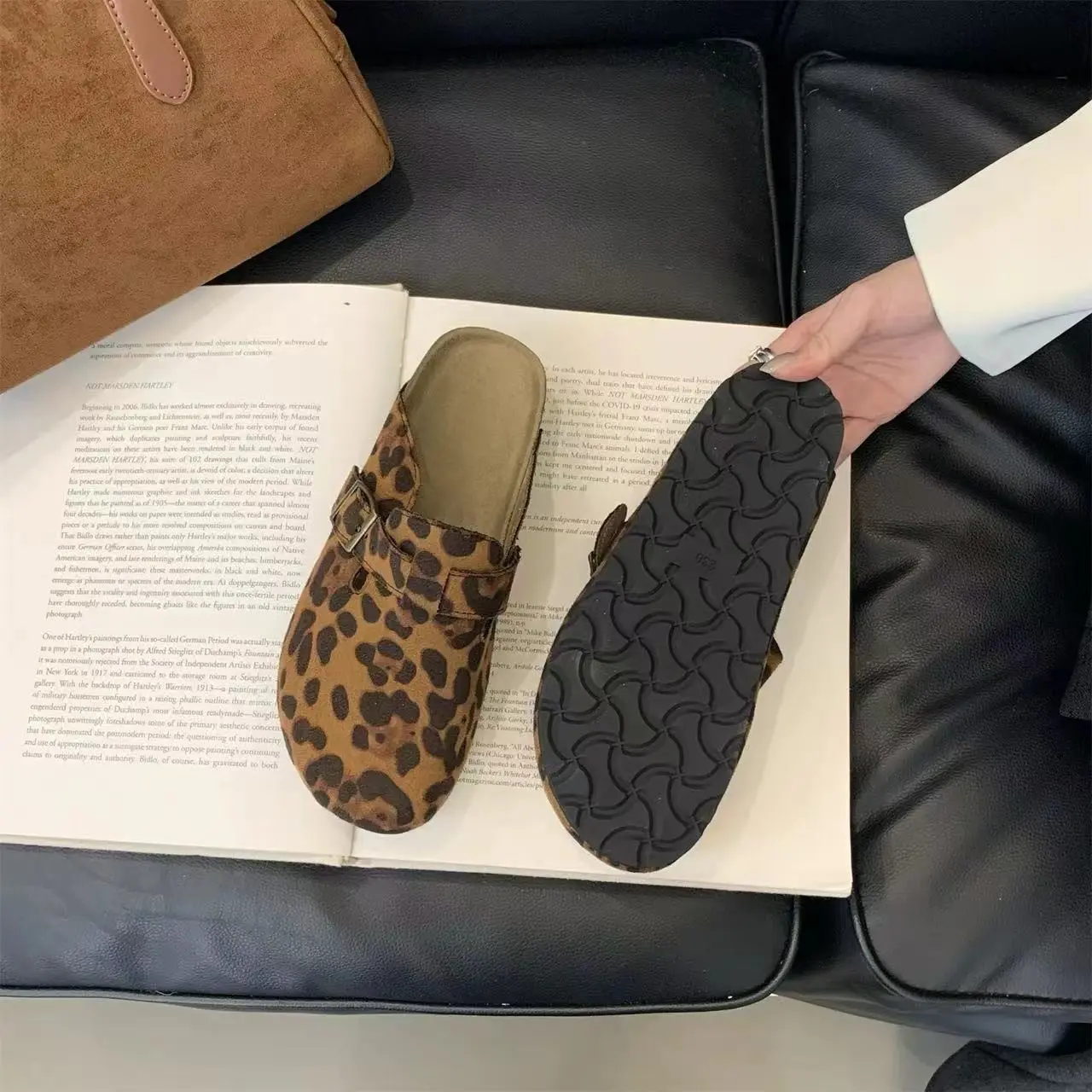 Top Quality Leather Cork Slippers New Men's and Women's Fashion Summer Versatile Sandals Soft Soled Casual Sandals