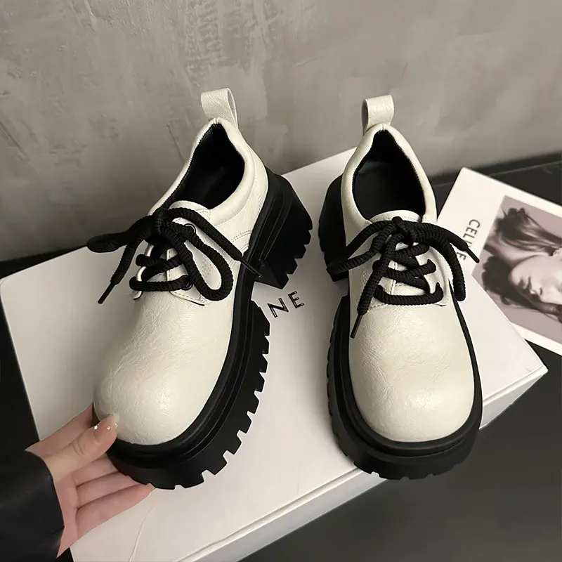 2024 Women Spring New Black Platform Flats Shoes Women Loafers Slip on Boat Shoes Designer Casual Leather Oxfords