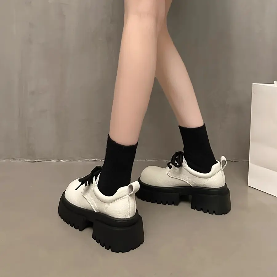 2024 Women Spring New Black Platform Flats Shoes Women Loafers Slip on Boat Shoes Designer Casual Leather Oxfords