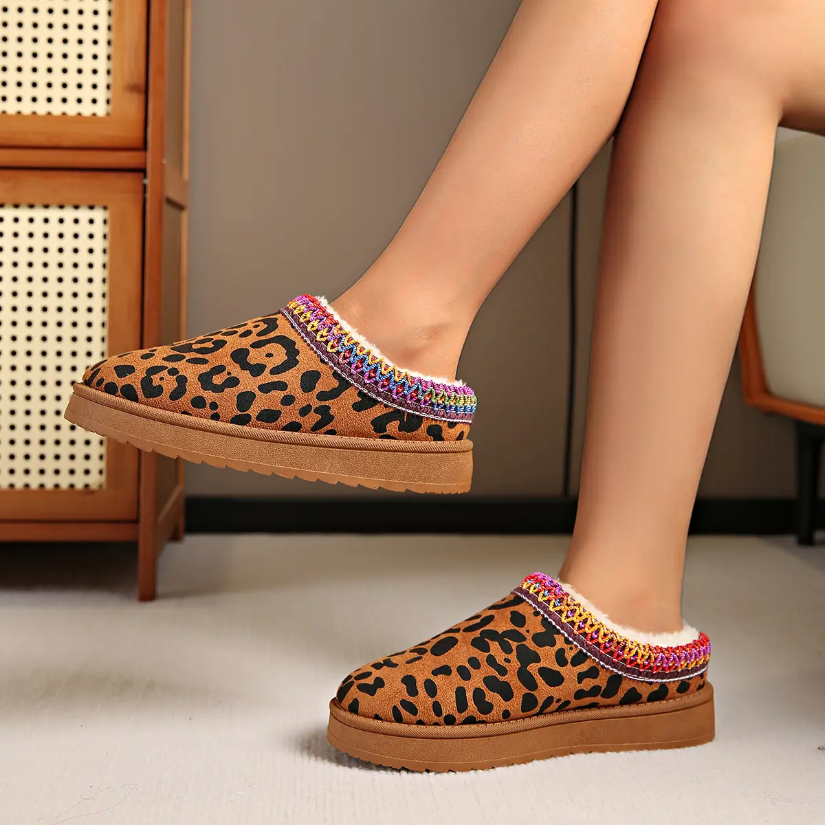 Snow Boots for Women 2024 Winter New Cashmere Warm Thick Soles Without Heel-covered Hair Half Slipper Cotton Shoes for Women